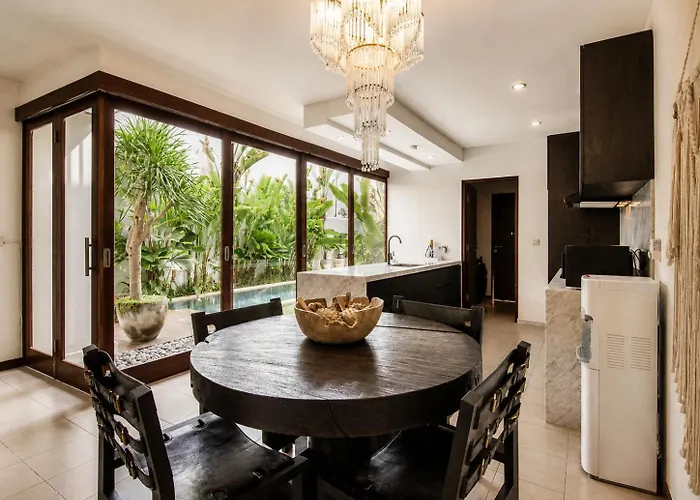 Superb 2br Centre Brawah 300m To