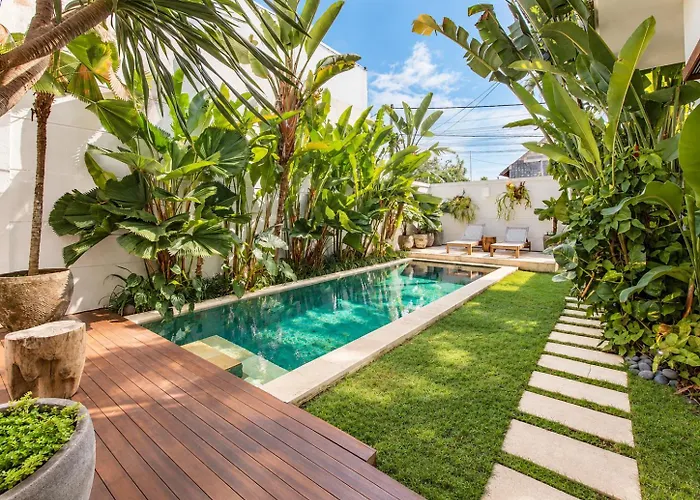 Exquisite 2br Villas, Brawah, 300m To *