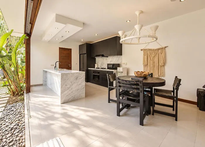 Exquisite 2br Villas, Brawah, 300m To Ferienhaus