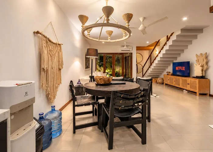 Exquisite 2br Villas, Brawah, 300m To