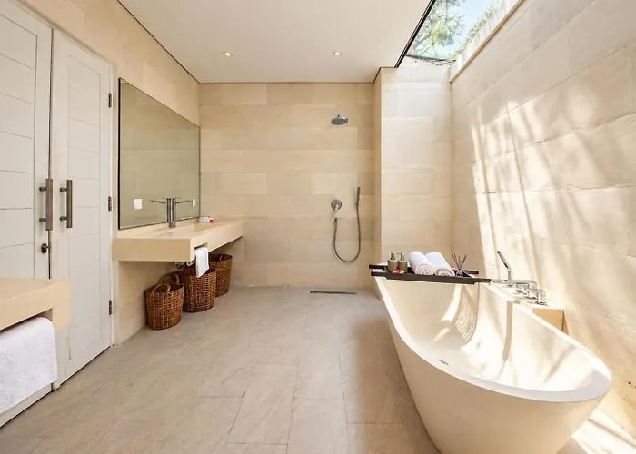 Exquisite 2br Villas, Brawah, 300m To Ferienhaus