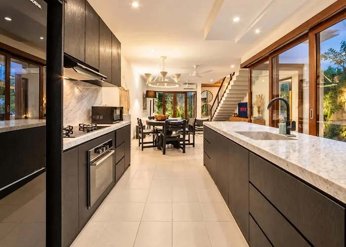 Exquisite 2br Villas, Brawah, 300m To *