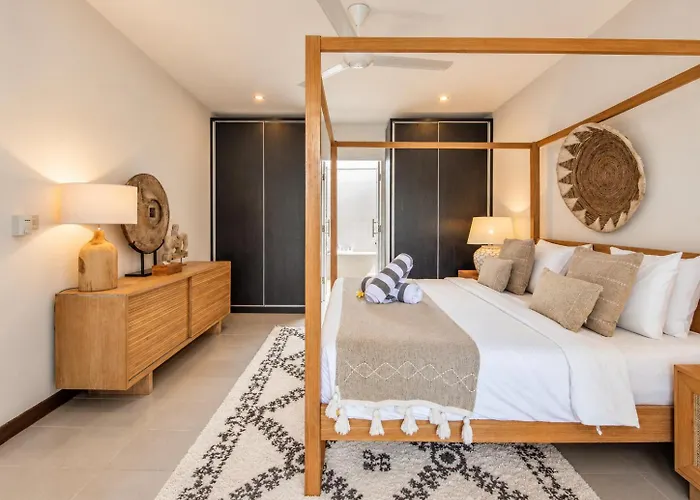 Exquisite 2br Villas, Brawah, 300m To